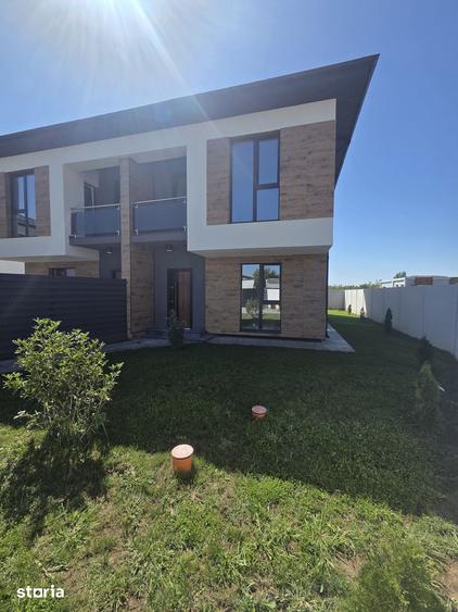 Casă cu 4 camere cu Teren 270 Mp în Central