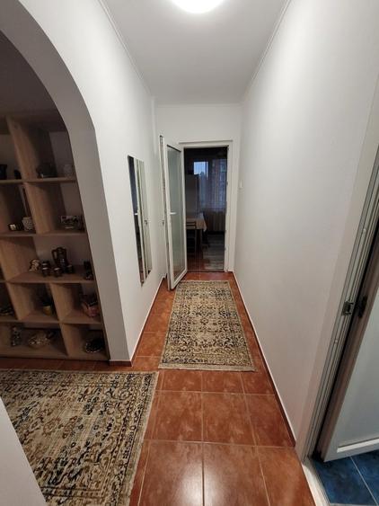 Apartament cu 2 camere decomandat, mobilat în Gorjului