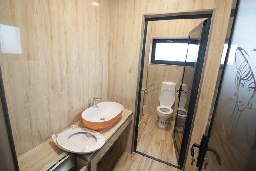 Birou, de 180 mp, în Micro 17