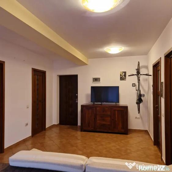 Apartament cu 2 camere semidecomandat în Florești