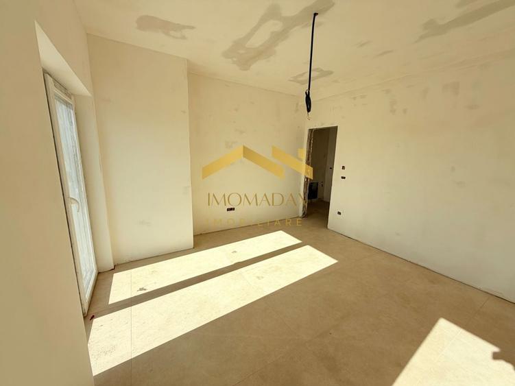 Duplex cu 3 camere cu Canalizare în Bucovăț (Remetea Mare)