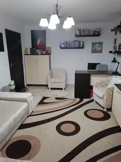 Apartament cu 2 camere decomandat în Precista