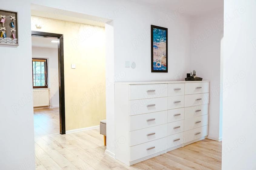 Apartament cu 4 camere decomandat în Central