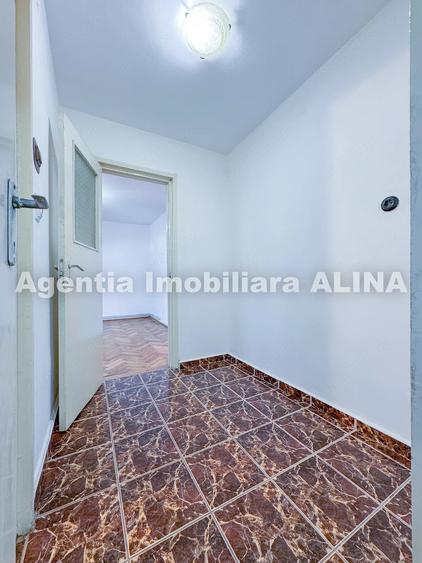 Apartament cu 2 camere decomandat în Minerul