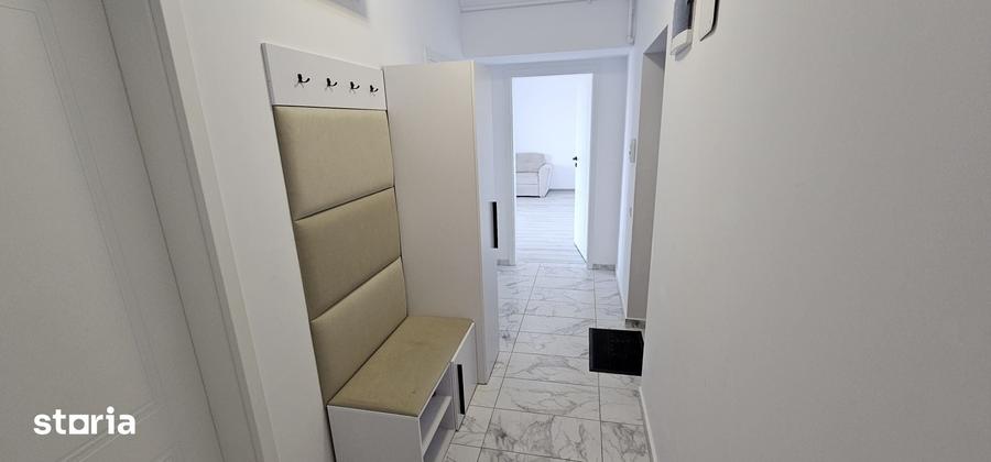 Apartament cu 2 camere decomandat în Titan