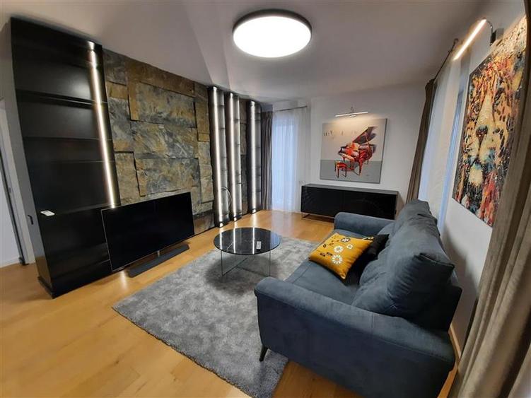 Apartament cu 2 camere semidecomandat, mobilat în Semicentral — fotografia 1