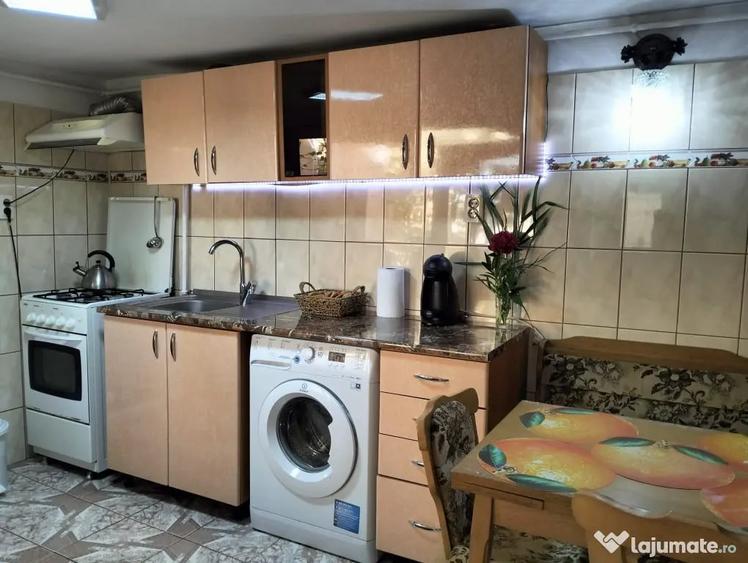 Casă cu 3 camere în Colentina