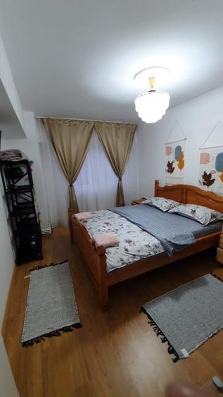 Apartament cu 2 camere decomandat în Colanu