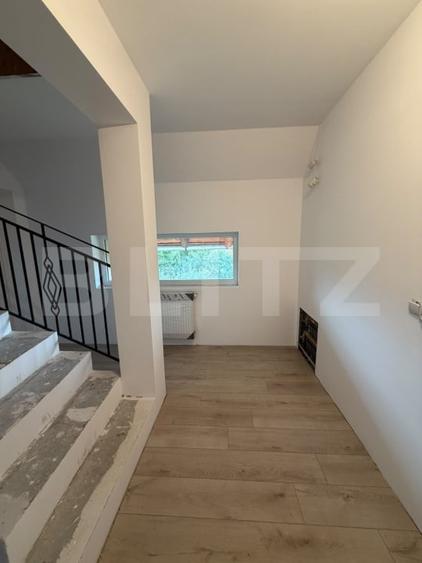 Casă individuală cu 4 camere cu Teren 600 Mp în Sud