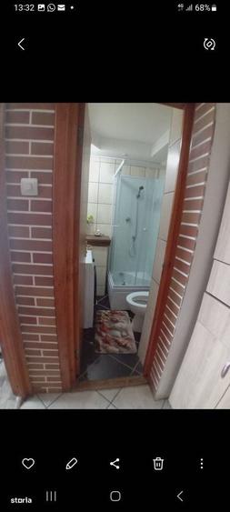 Apartament cu 4 camere decomandat în Est