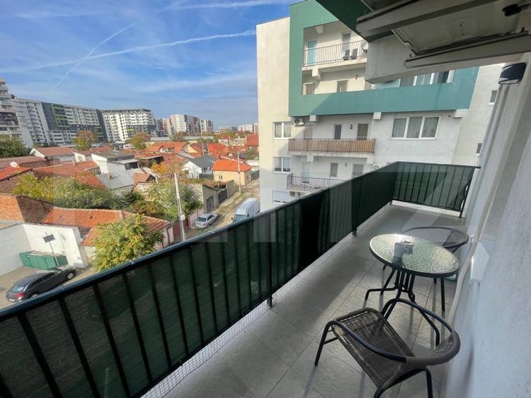 Apartament cu 3 camere decomandat, mobilat în Iosia