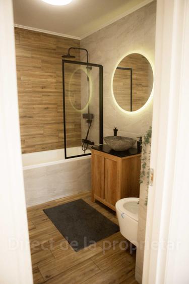 Apartament cu 3 camere decomandat în Florești