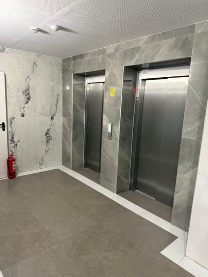 Apartament cu 3 camere semidecomandat în Mihai Bravu
