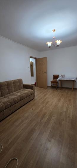 Mircea cel Batran, 2 camere sd, parter cu balcon, 69000euro neg - 2