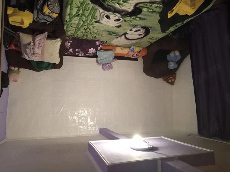 Casă cu 2 camere cu Teren 2400 Mp în Războieni