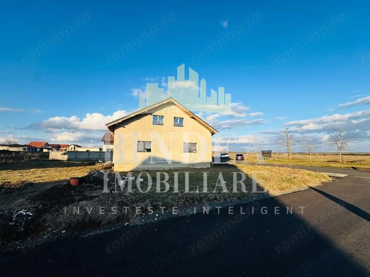 Casă cu Teren 723 Mp în Pișchia