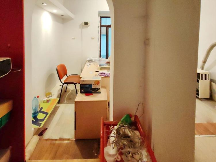 Birou, de 15 mp, în Centrul Istoric