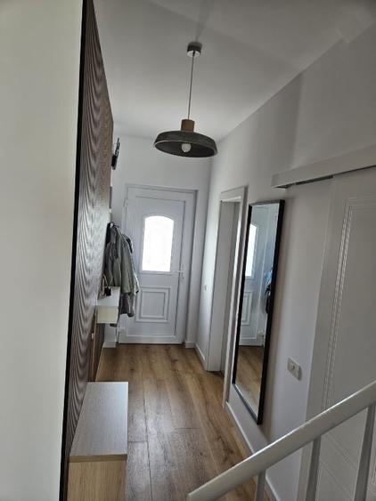 Duplex cu 4 camere cu Canalizare în Moșnița Nouă