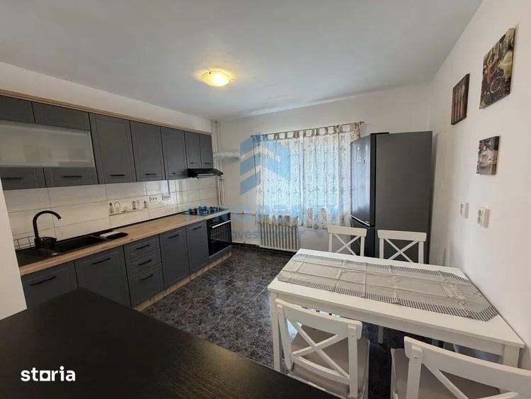 Apartament cu 3 camere, mobilat în Nerva Traian