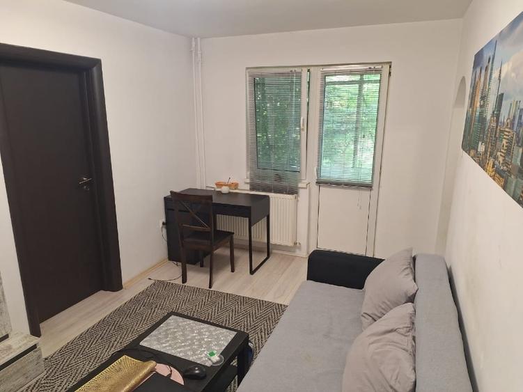 Apartament cu 2 camere semidecomandat în Dacia