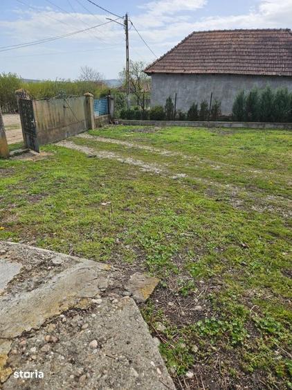 Casă cu 3 camere cu Teren 1700 Mp în Tureni