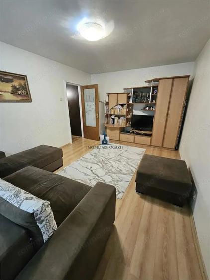 Apartament cu 2 camere decomandat în Giurgiului