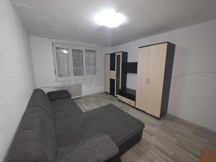 Apartament cu 2 camere decomandat în Rogerius