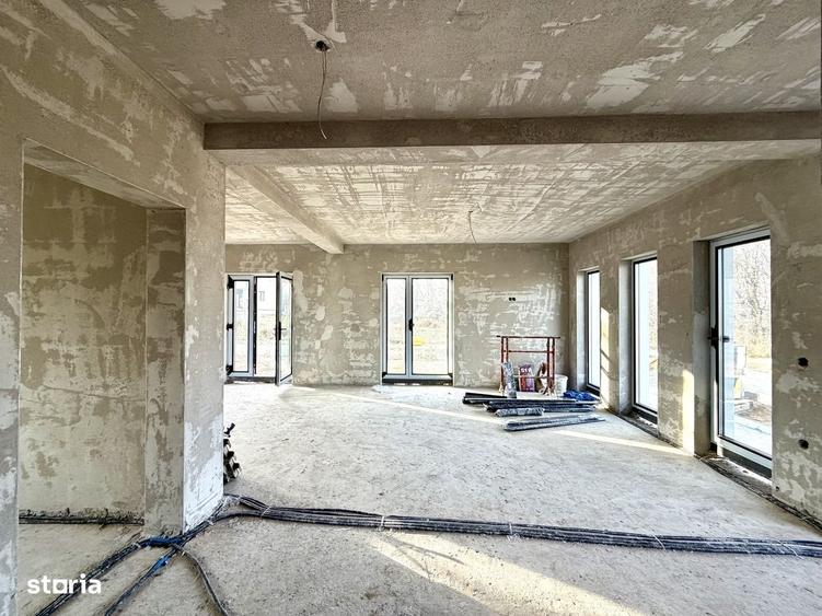 Casă cu 4 camere în Central