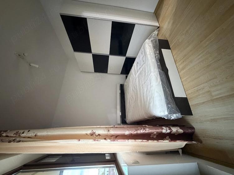 Apartament cu 3 camere semidecomandat în Rahova