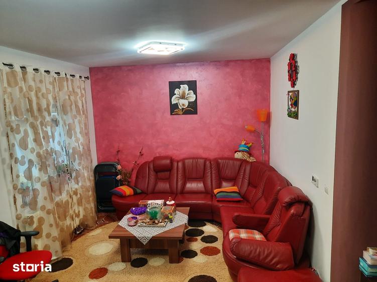 Casă cu 3 camere cu Teren 150 Mp în Mihai Eminescu