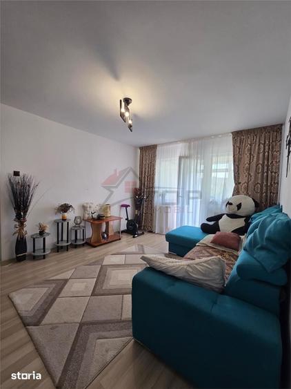 Apartament cu 2 camere semidecomandat în Mircea cel Bătrân
