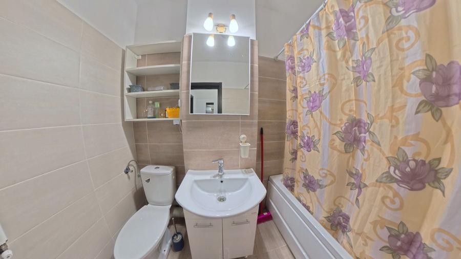 Apartament cu 2 camere decomandat, mobilat în Central