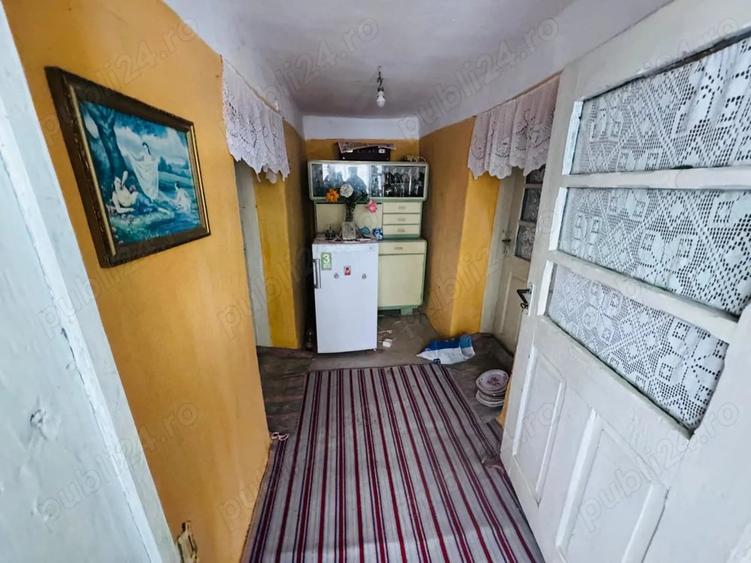 Casa cu teren 630 mp in Gura Vaii Construc?ie solida La 600 m de E70 - 1