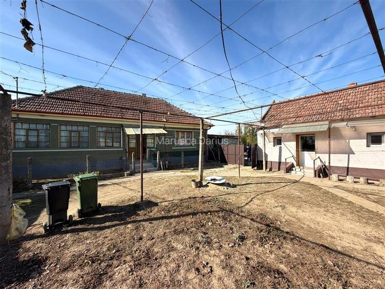 CASA CU TEREN 1080 MP | ACCES AUTO | LOCALITATEA INEU | BIHOR