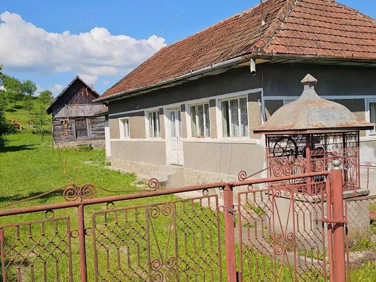Casă cu 3 camere cu Teren 800 Mp în Central