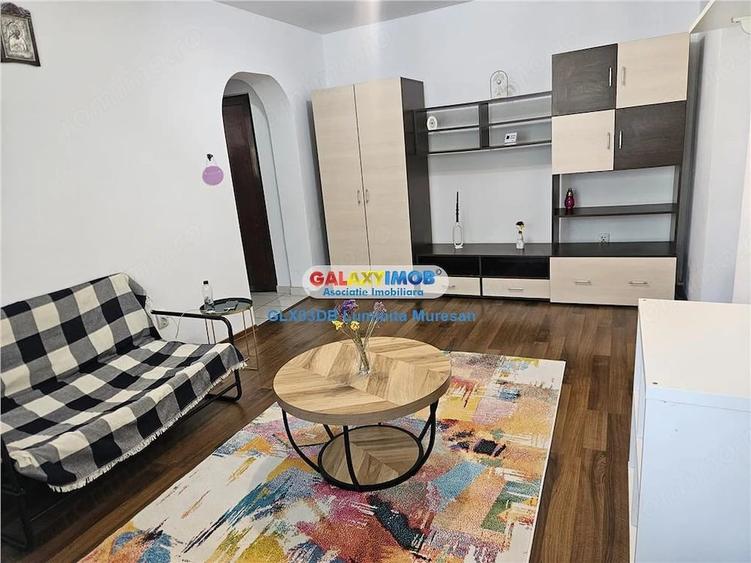 Apartament cu 2 camere semidecomandat în Aleea Trandafirilor