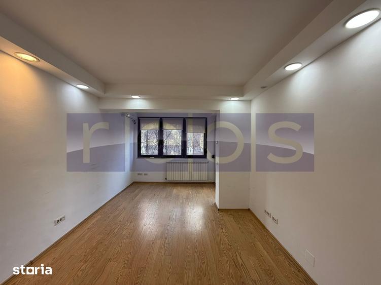 Casă cu 7 camere decomandat cu Teren 200 Mp în Floreasca