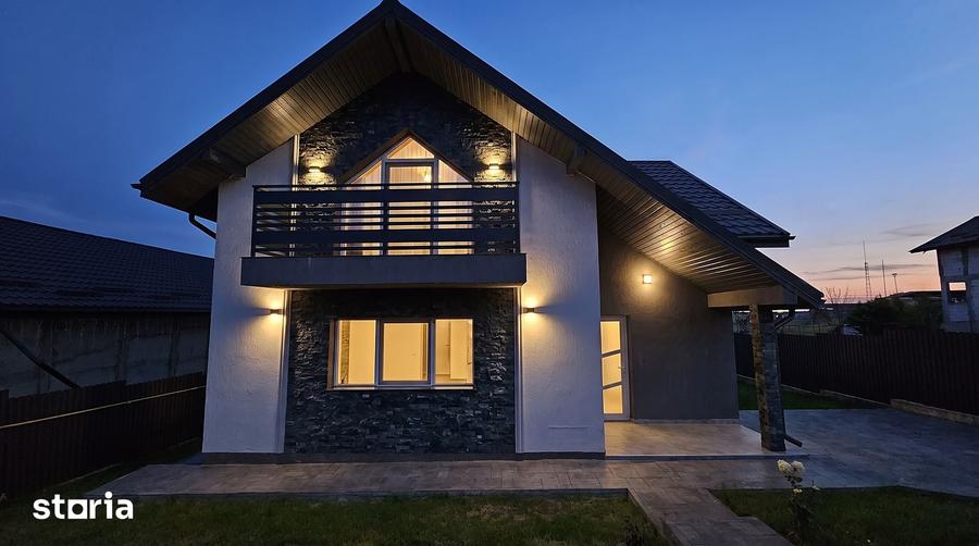 Casă cu 5 camere cu Teren 500 Mp în Exterior Vest