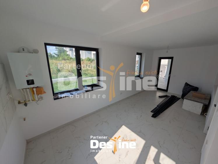 Duplex cu 4 camere cu Canalizare în Galata