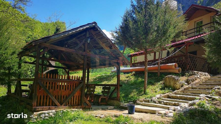 Casă cu 4 camere în Obârșia-Cloșani