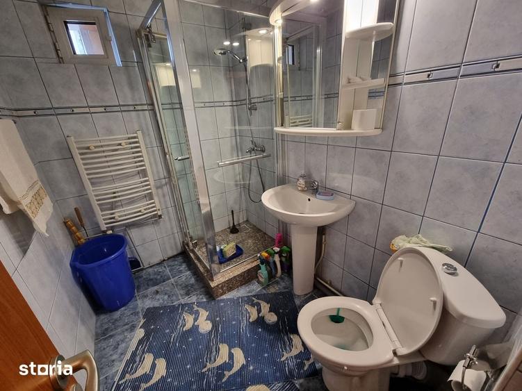 Apartament cu 2 camere decomandat în Nicolina