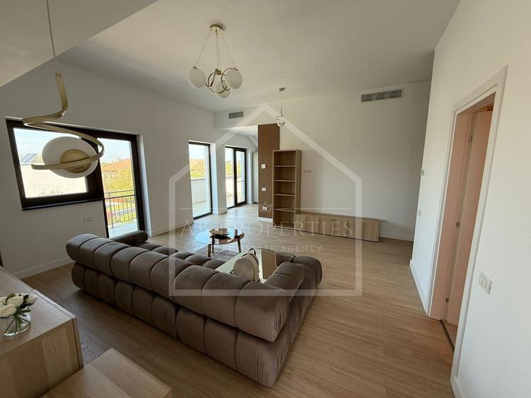 Apartament cu 2 camere semidecomandat, mobilat în Străulești