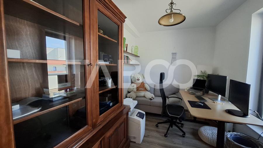 Duplex cu 5 camere cu Canalizare în Șelimbăr