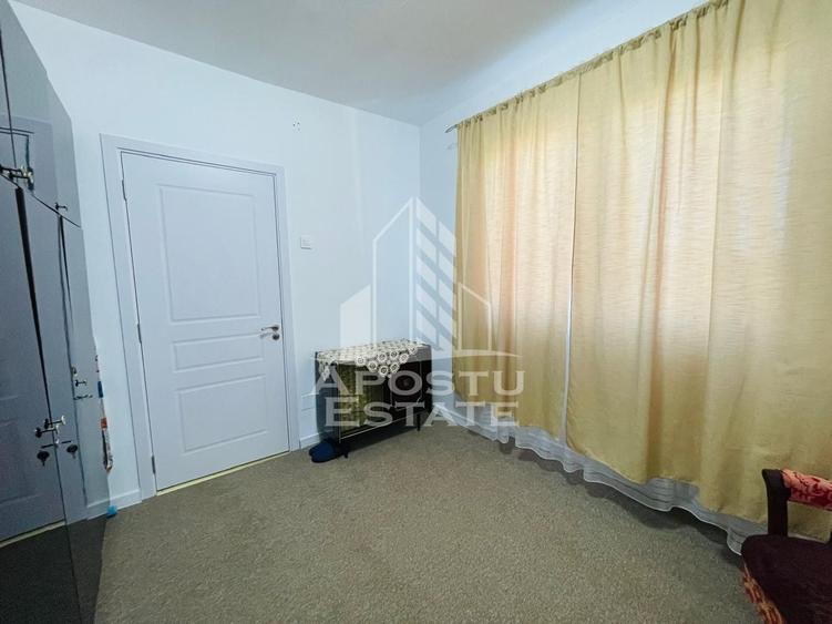 Apartament cu 3 camere decomandat în Grădiște