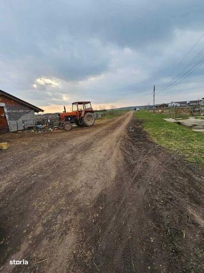 Teren de 2700 mp, în Central