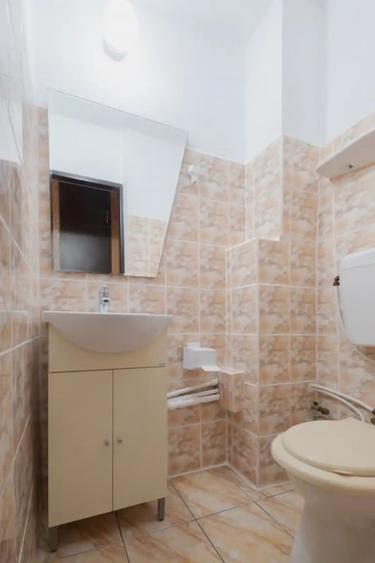 Apartament cu 3 camere decomandat în Inel II