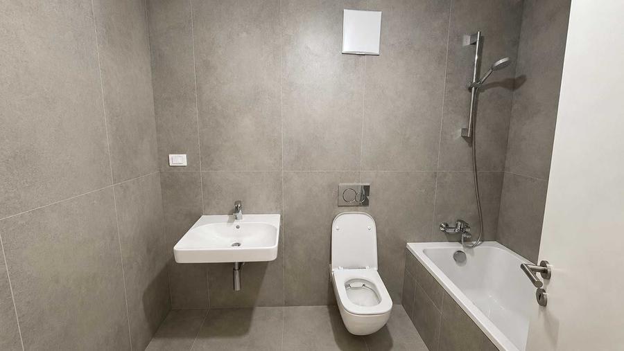 Apartament cu 2 camere decomandat în Gară