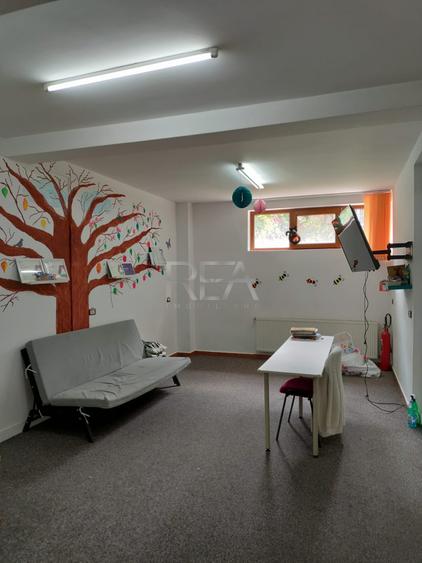 Apartament cu 4 camere decomandat în Ozana