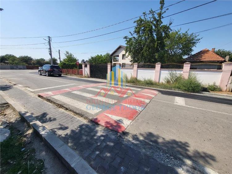 Casă individuală cu 2 camere cu Canalizare în Mihai Vodă