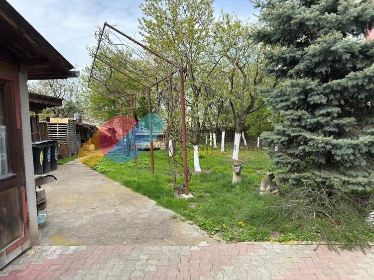 Casă individuală cu 5 camere cu Canalizare în Exterior Est
